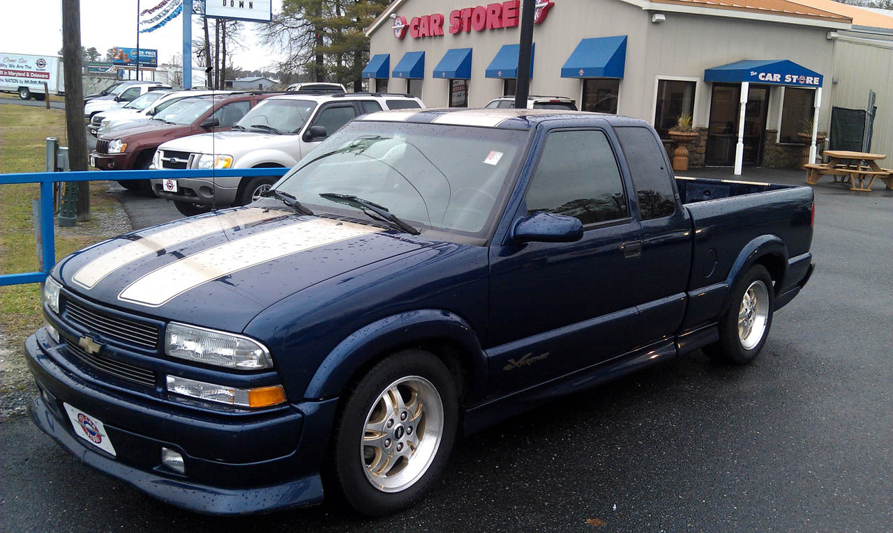 blue 2002 Chevrolet S10 Pickup xtreme